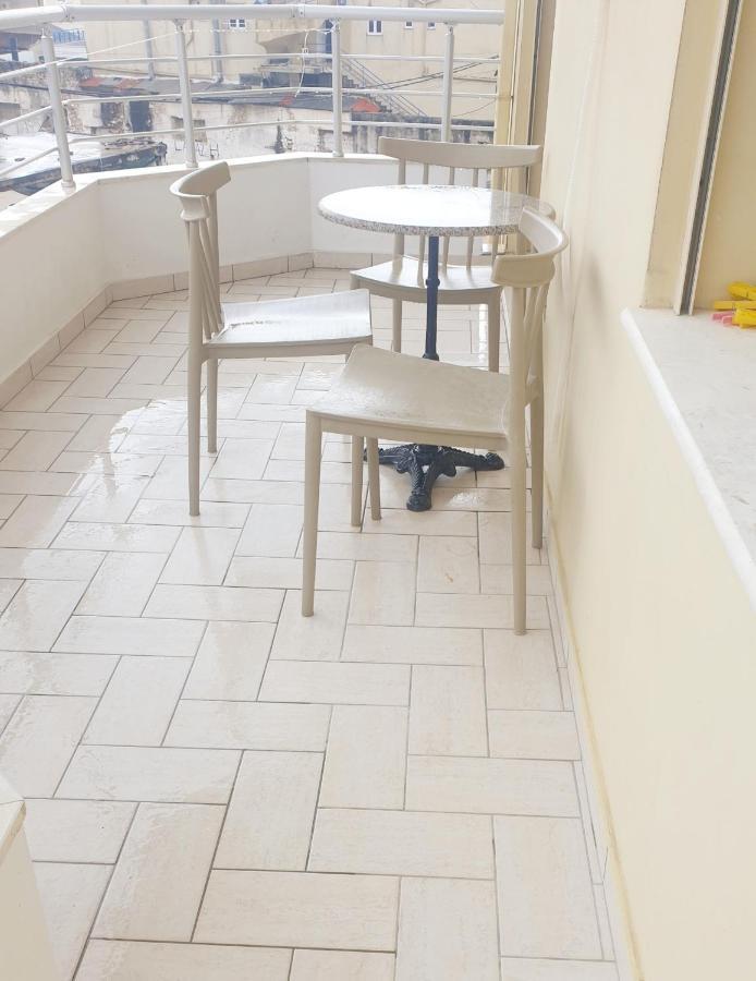 Ioanian Blue Apartament Himarë Exterior foto